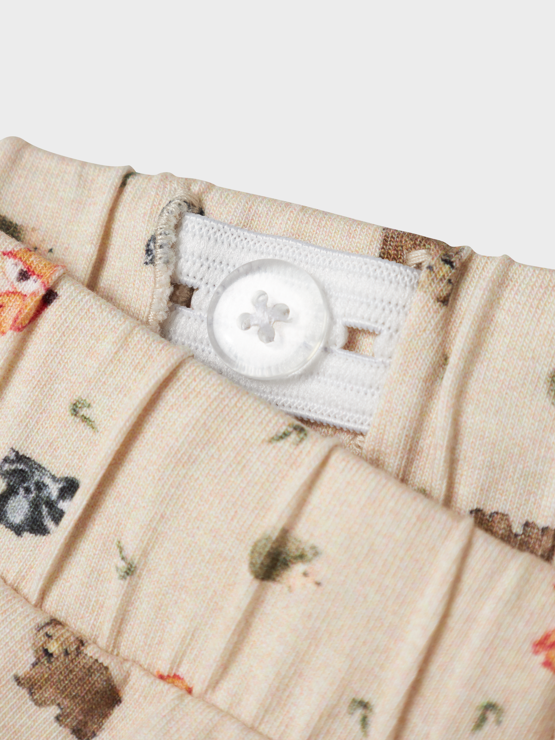 model_shot-front_full